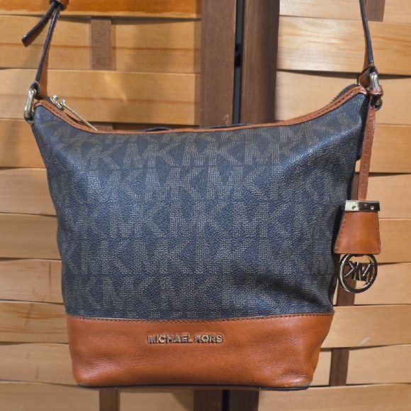 Michael Kors Handbags - 💥💥💥Michael Kors Brown MK Logo Chestnut Leather Accent Shoulder Bag Crossbody